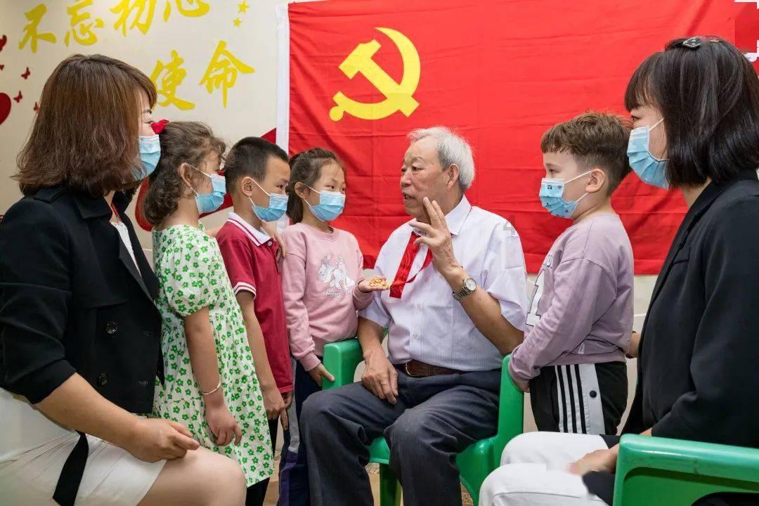 拥堵的停车场